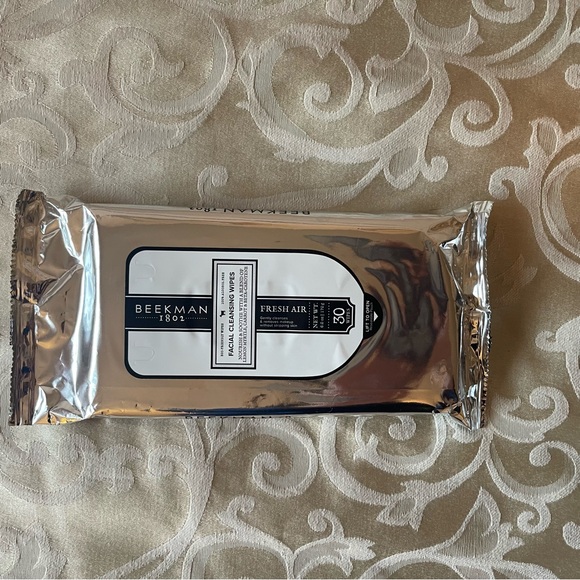 Beekman 1802 Goat Milk Bundle Body Cream,  Facial Cleansing Wipes and Bar Soaps - Picture 6 of 7